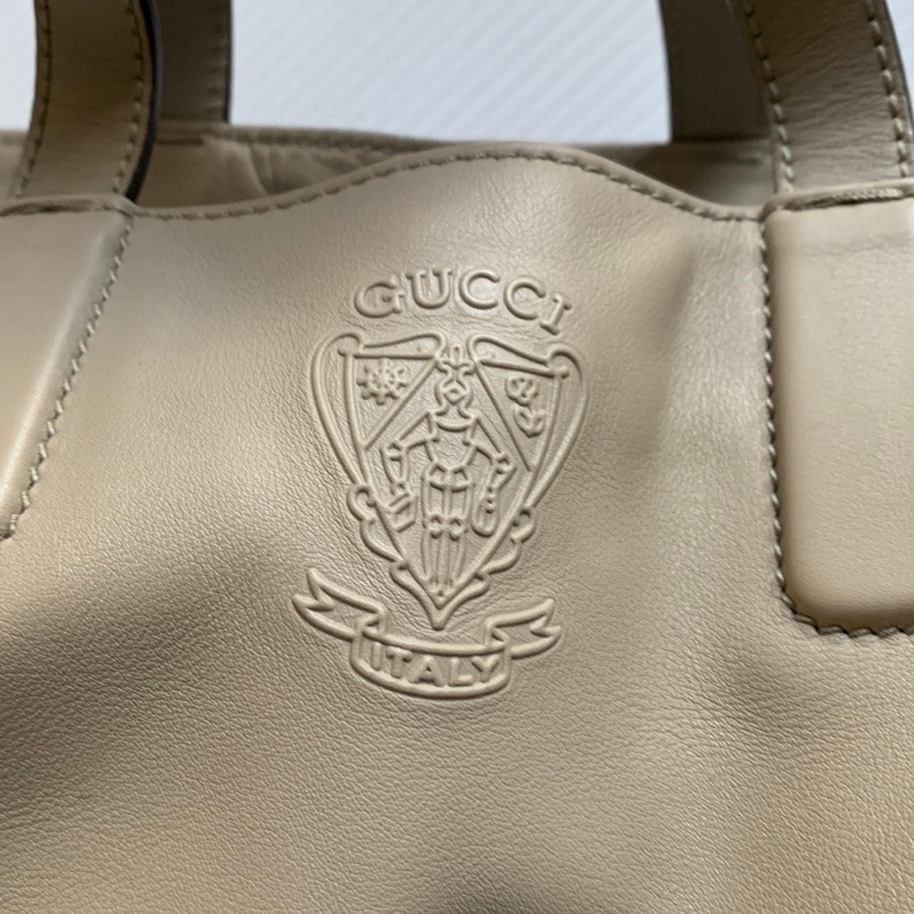 Authentic Gucci tote/backpack
